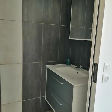 La Roche Holiday home Perrieres