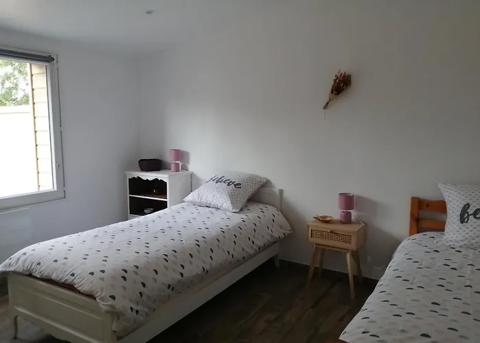 La Roche Hébergement de vacances Perrieres